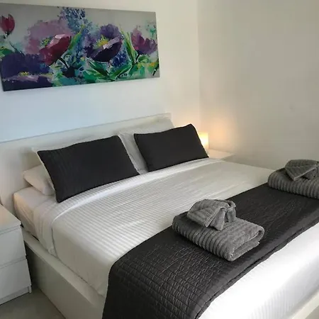 E25 Tabaibas 卡门港